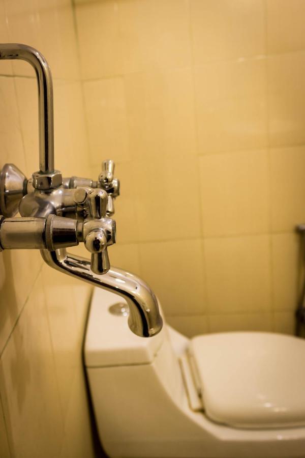 Hotel Ananda Inn Румминдей Экстерьер фото