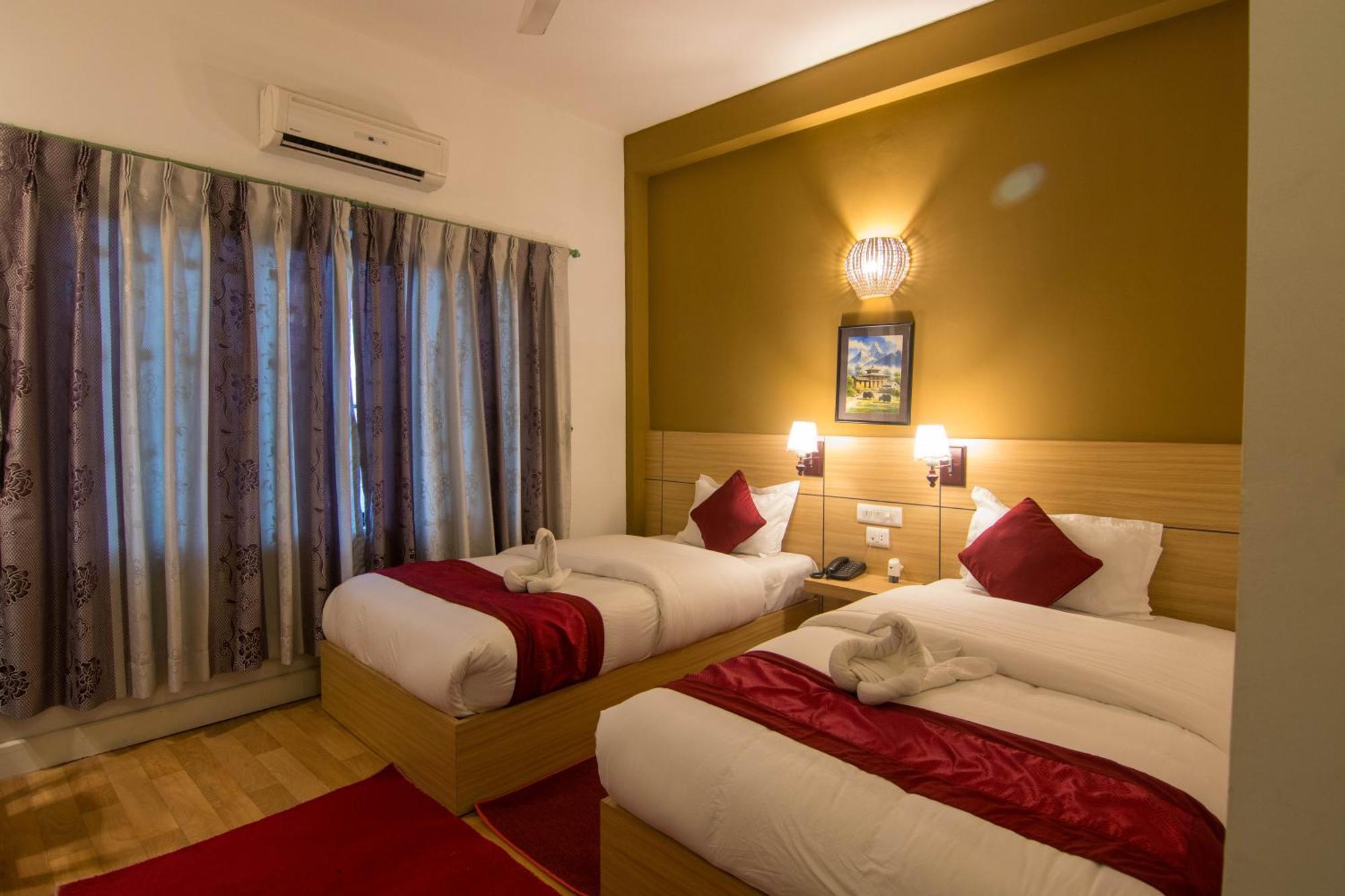 Hotel Ananda Inn Румминдей Экстерьер фото