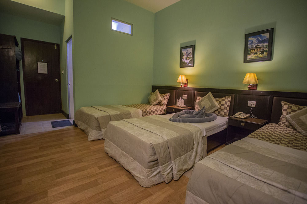 Hotel Ananda Inn Румминдей Экстерьер фото