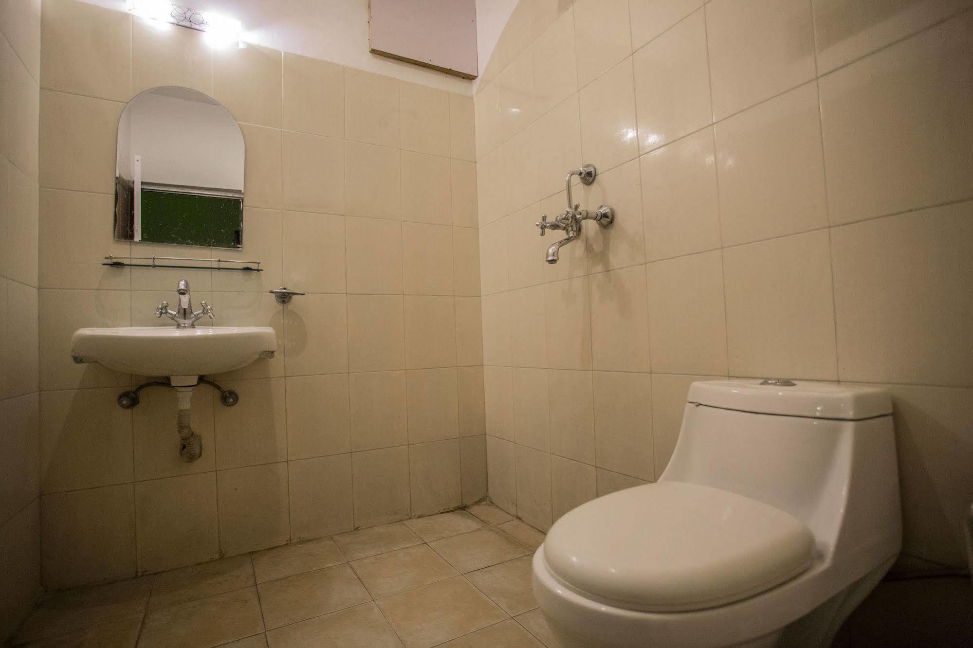 Hotel Ananda Inn Румминдей Экстерьер фото